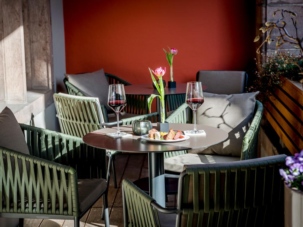 Frühstück im Außenbereich 